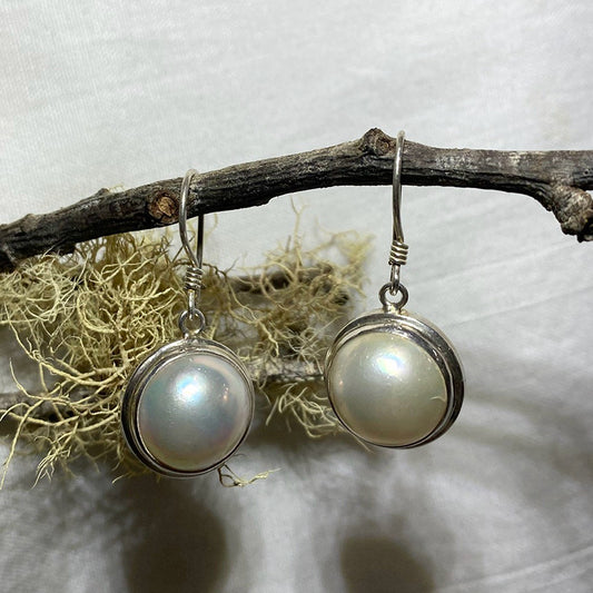 Framed Round Pearl Earrings