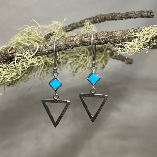 Diamond Cut Turquoise Hammered Silver Earrings