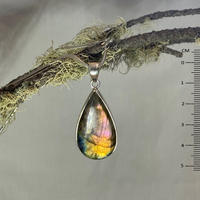 Teardrop Purple Copper Flash Labradorite Pendant