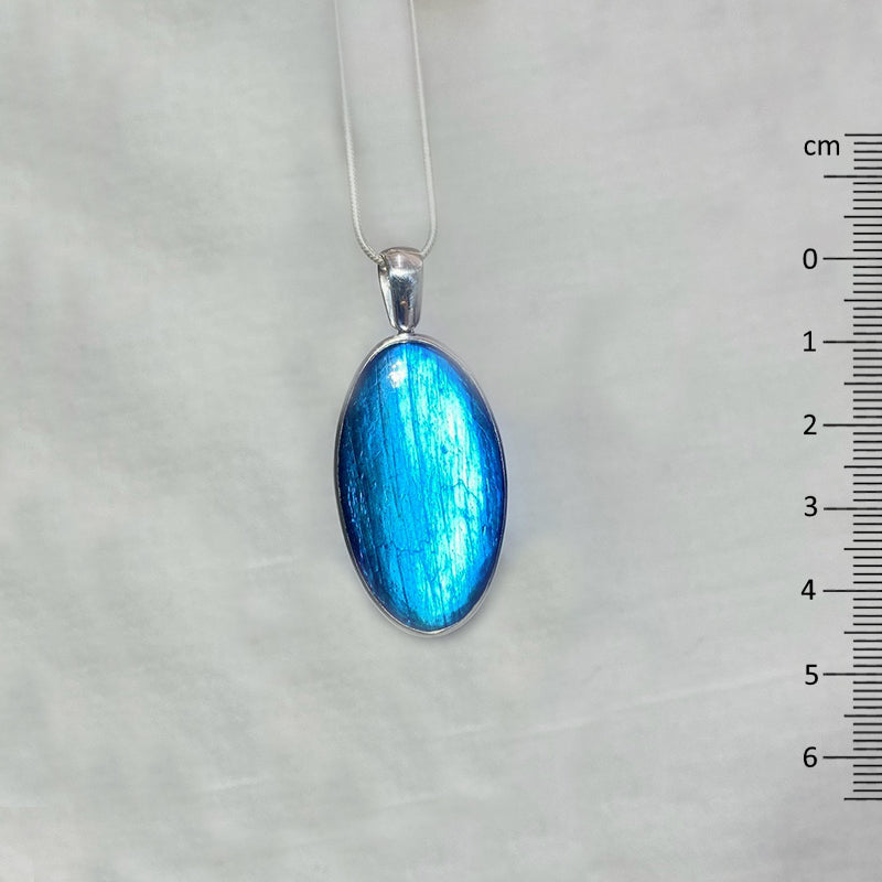 Oval Blue Flash Labradorite Pendant