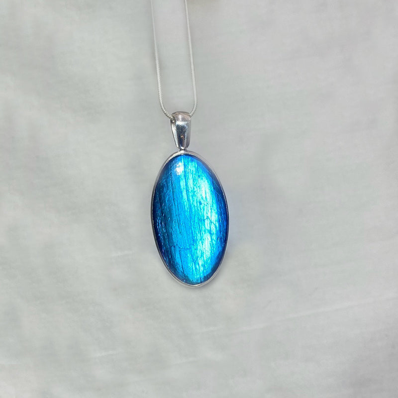 Oval Blue Flash Labradorite Pendant
