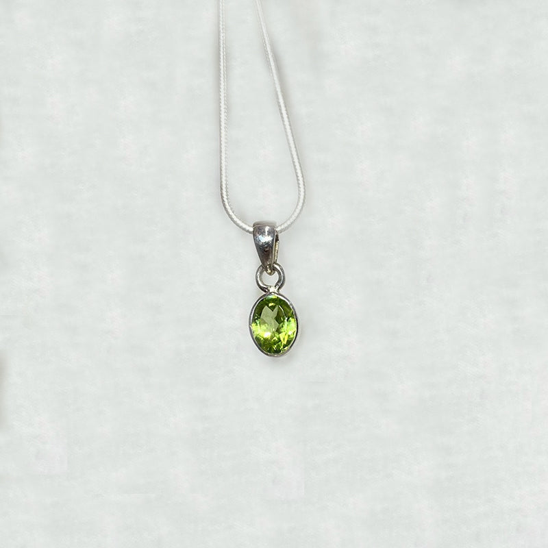 Faceted Oval Peridot Pendant