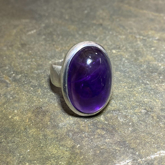 Oval Amethyst Ring - Size 8.5