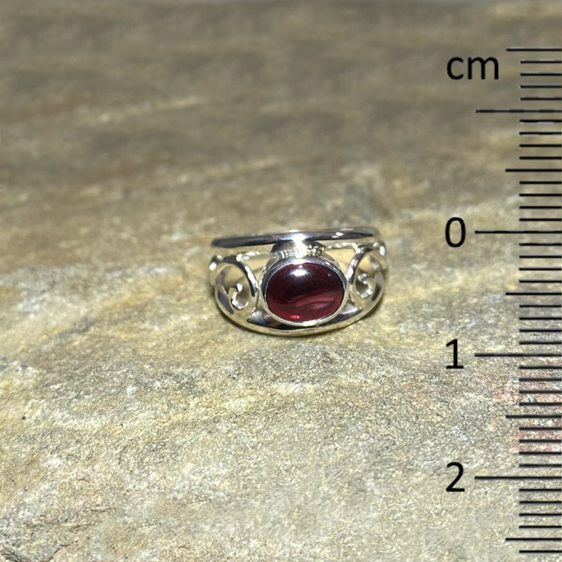 Swirling Sterling Silver Oval Garnet Ring- Size 8