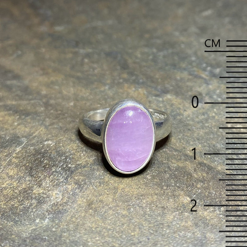 Oval Kunzite Ring- Size 9