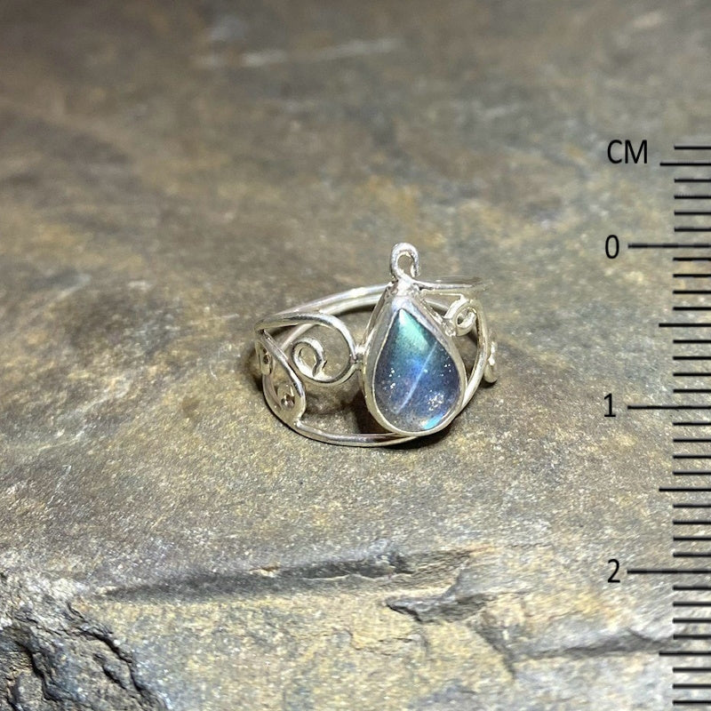 Scrolling Silver Purple and Green Flash Labradorite Ring- Size 7