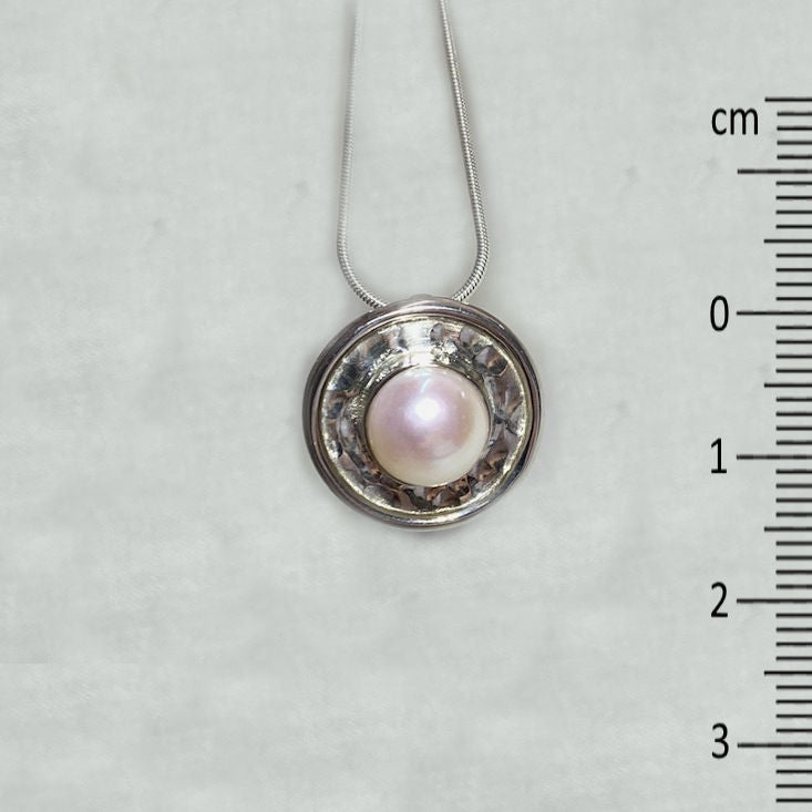 Round Pearl Pendant