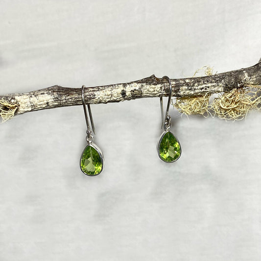 Faceted Teardrop Peridot Earrings