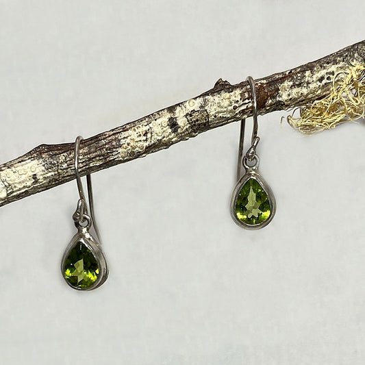 Faceted Teardrop Peridot Earrings