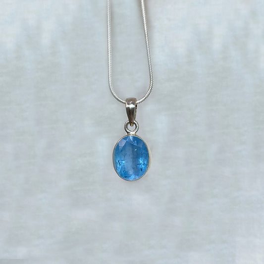 Oval Faceted Aquamarine Pendant