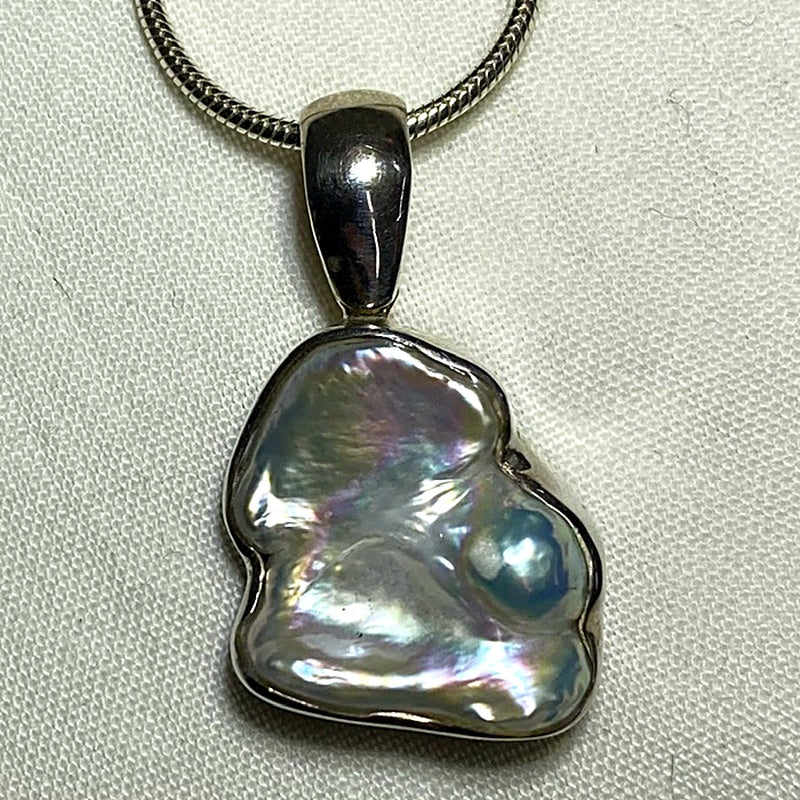 Keshi Pearl Pendant