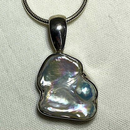 Keshi Pearl Pendant