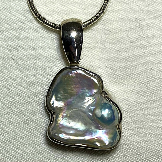 Keshi Pearl Pendant