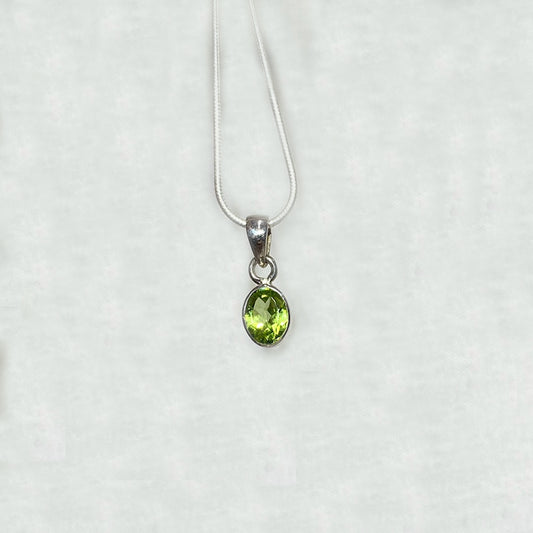 Faceted Oval Peridot Pendant