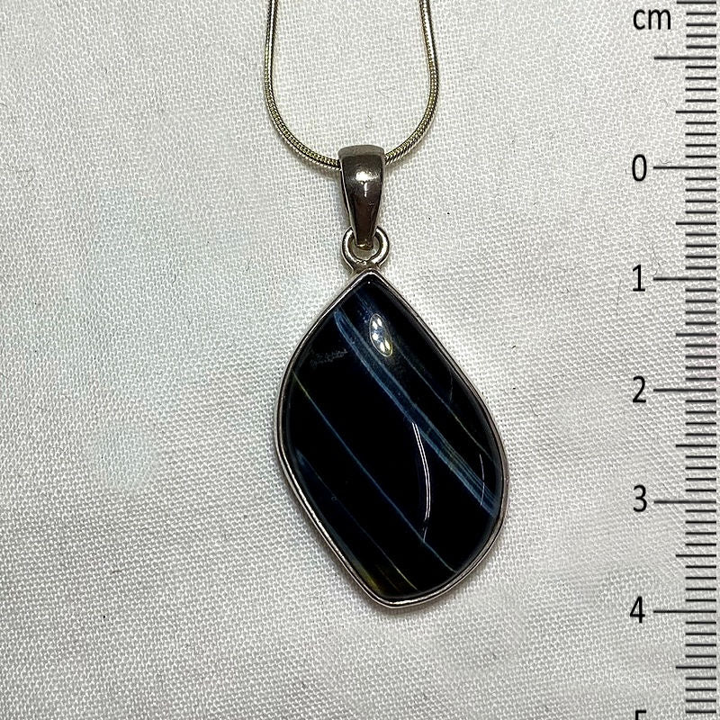 Freeform Hawkeye Pendant
