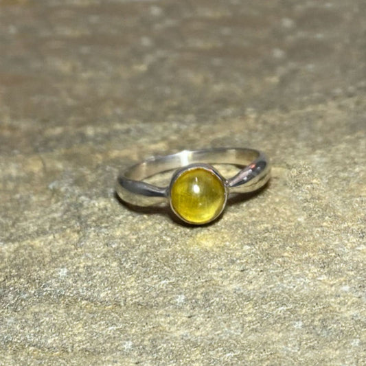 Round Amber Ring- Size 6.5