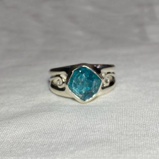 Natural Neon Blue Apatite Ornate Sterling Silver Ring- Size 8.5
