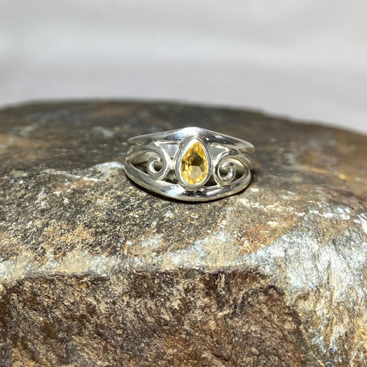 Faceted Teardrop Citrine Ornate Spiral Silver Band- Size 6