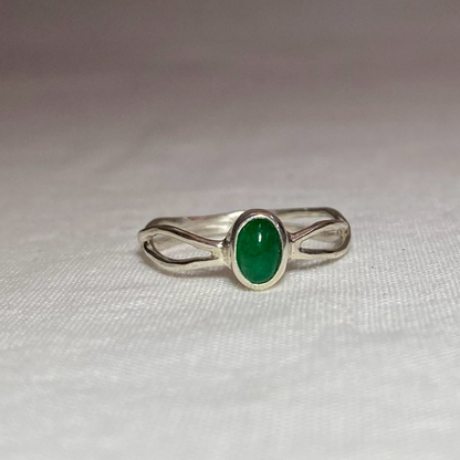 Oval Emerald Ring- Size 7