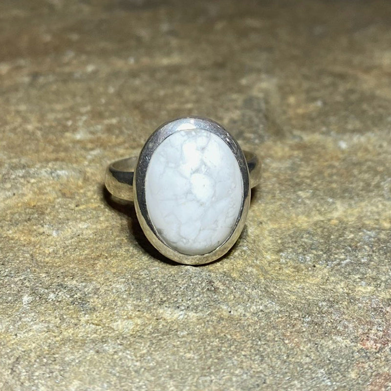 Oval Howlite Ring- Size 8