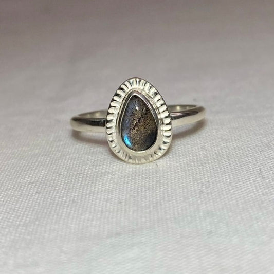 Teardrop Labradorite Ornate Sterling Silver Ring- Size 8