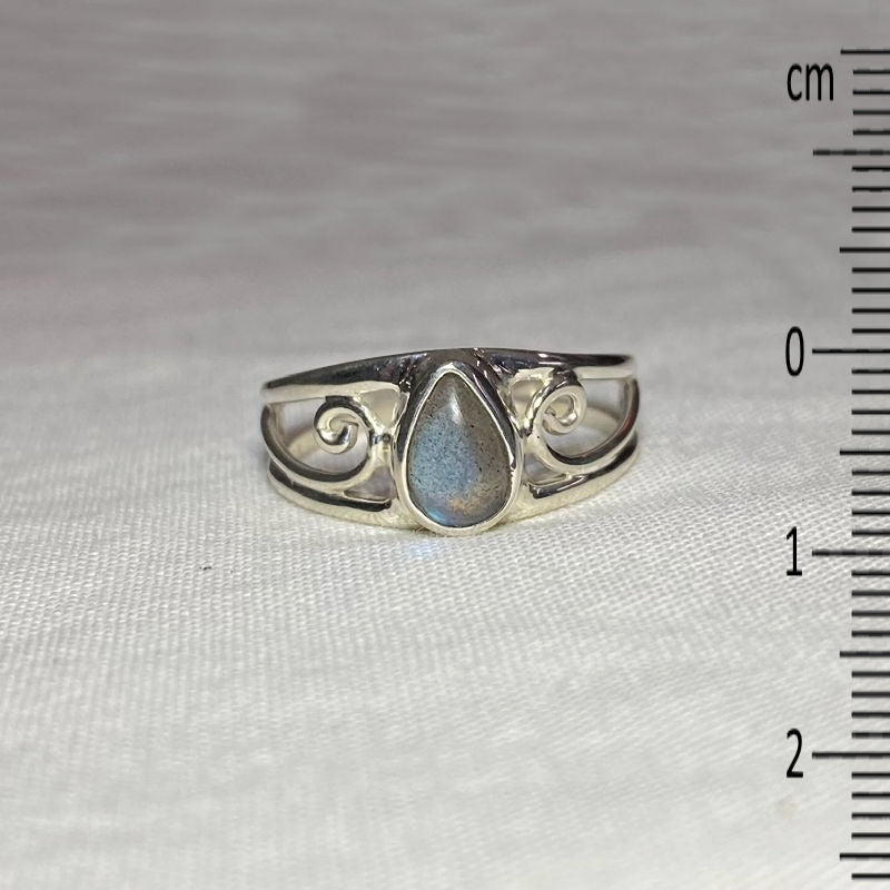 Teardrop Labradorite Ornate Sterling Silver Ring- Size 8