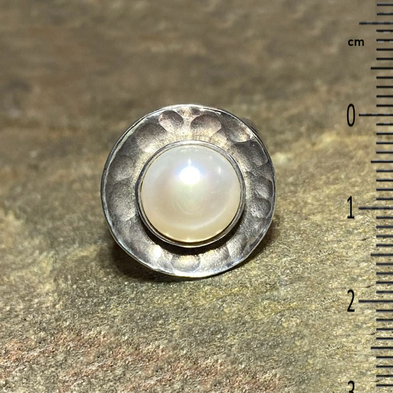 Round Pearl Ring- Size 6