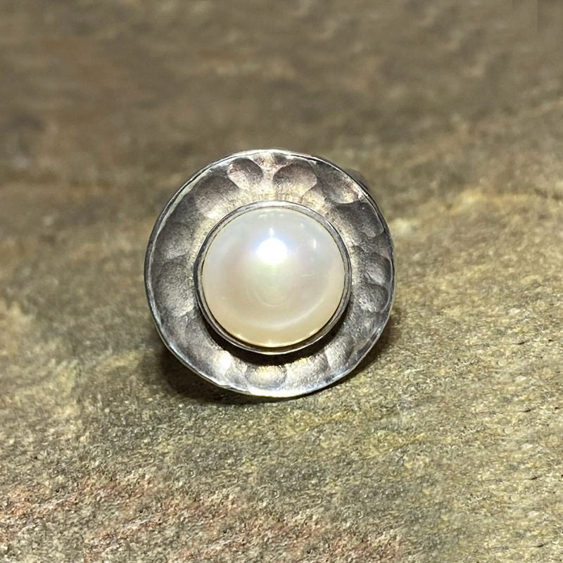 Round Pearl Ring- Size 6