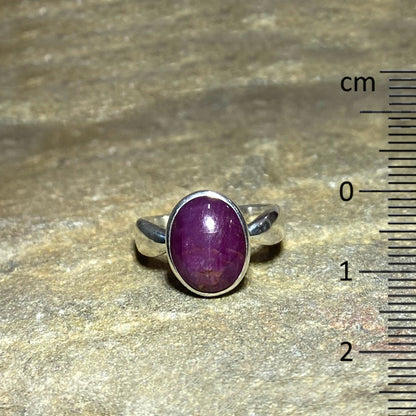 Oval Star Ruby Ring- Size 8