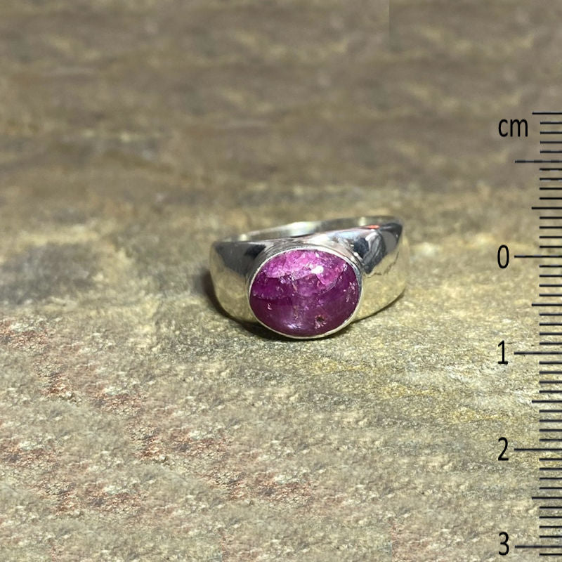 Oval Star Ruby Ring- Size 8