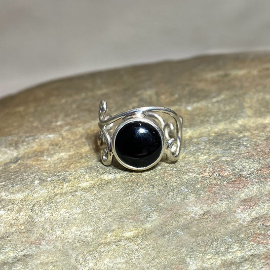 Round Black Tourmaline Swirling Sterling Silver Band Ring- Size 7