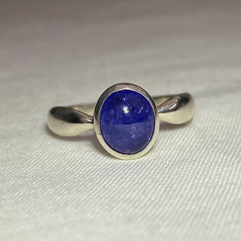 Oval Tanzanite Ring- Size 8.5