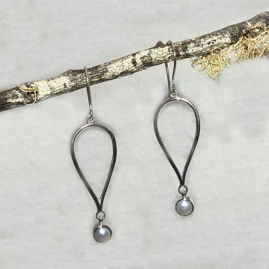 Round Pearl Earrings