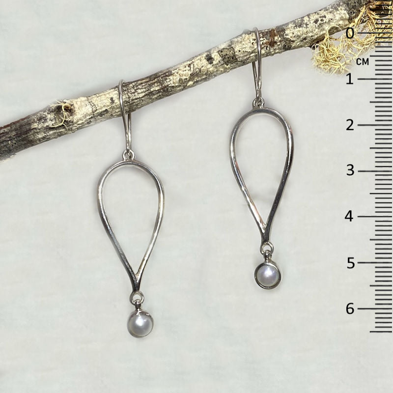 Round Pearl Earrings