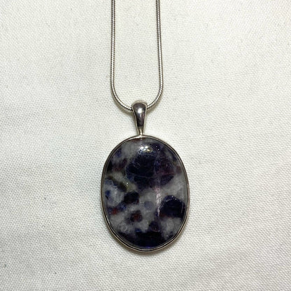 Oval Iolite & Sunstone Pendant