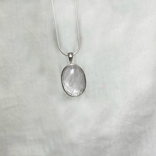 Oval Kunzite Pendant