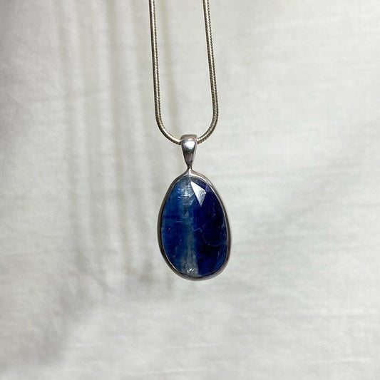 Oval Faceted Blue Kyanite Pendant
