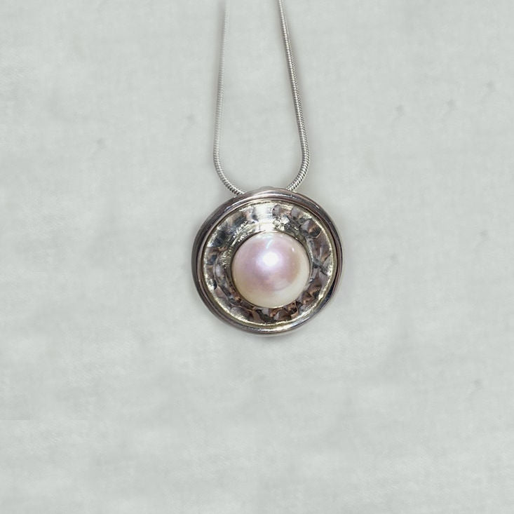 Round Pearl Pendant