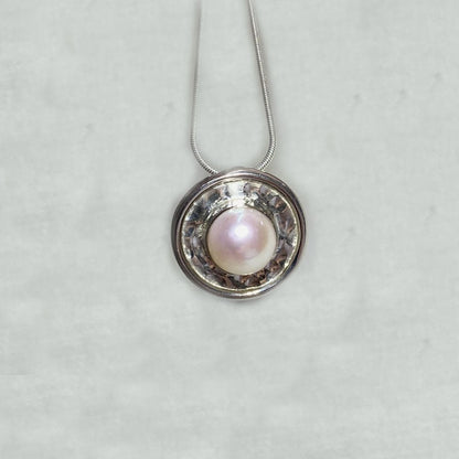 Round Pearl Pendant