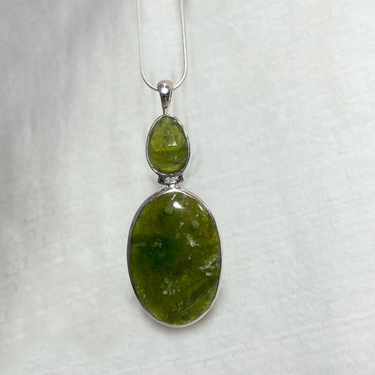 Teardrop Faceted & Oval Vesuvianite Pendant