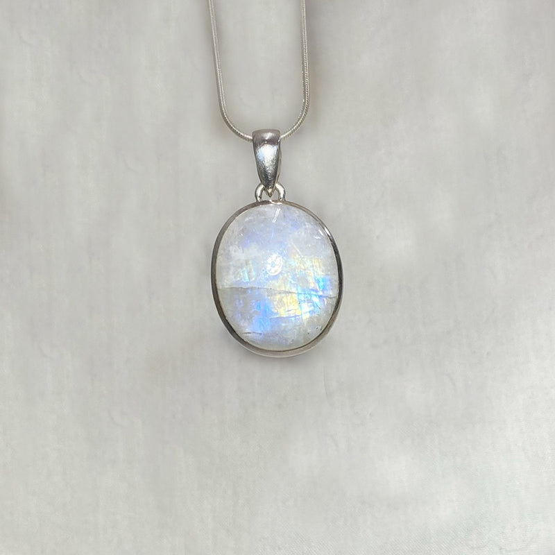 Oval Rainbow Moonstone Pendant