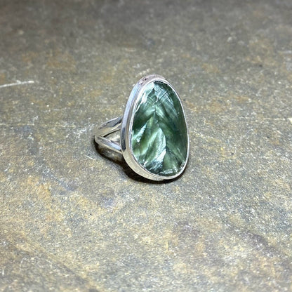 Split Band Freeform Seraphinite Ring- Size 9.5