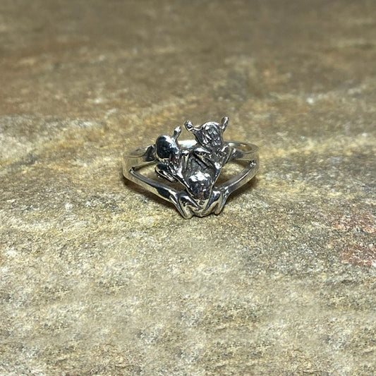 Sterling Silver Frog Ring- Size 7.5