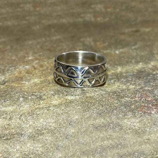 Ornate Sterling Silver Ring- Size 7