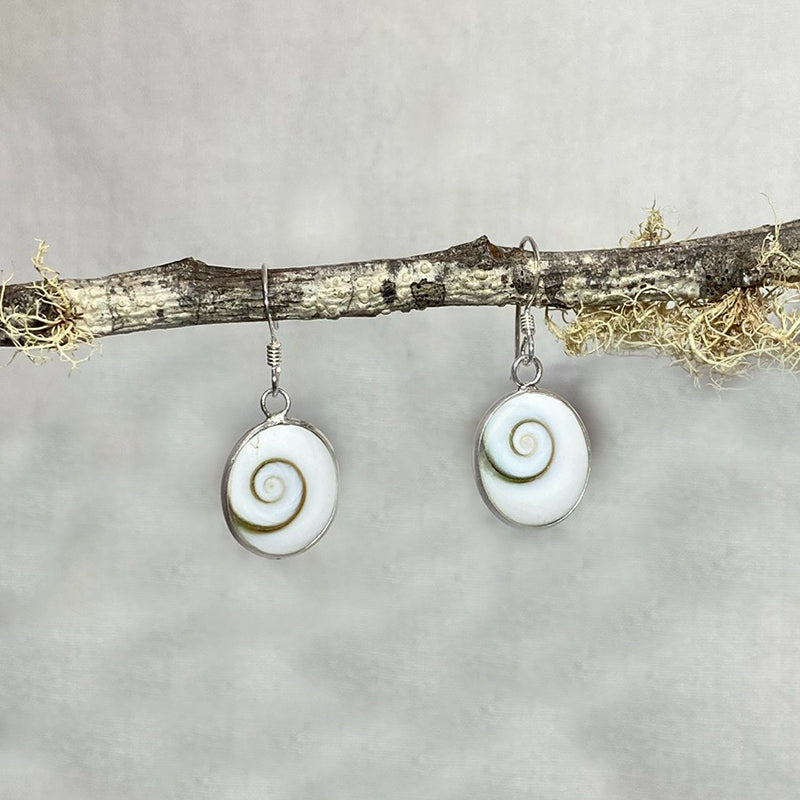 Oval Swirl Shell Earrings