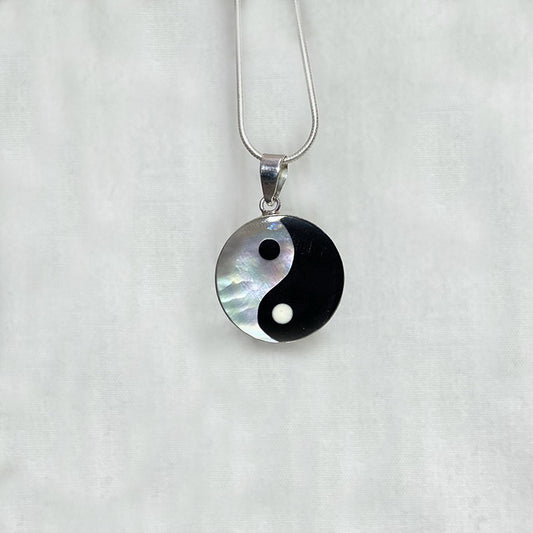 Round Mother Of Pearl Yin Yang Pendant