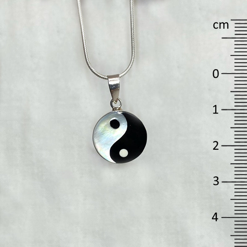 Round Mother Of Pearl Yin Yang Pendant