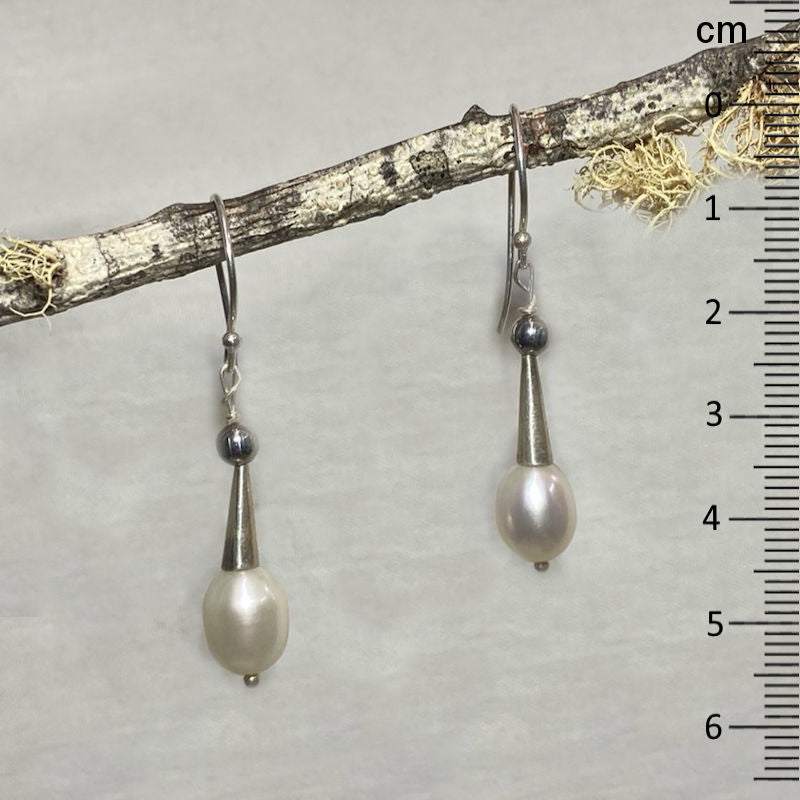 Round Pearl Earrings