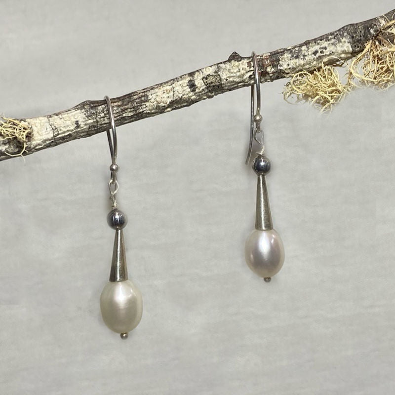 Round Pearl Earrings