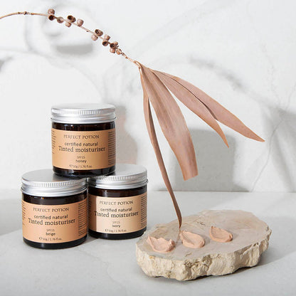 Tinted Moisturiser - Beige